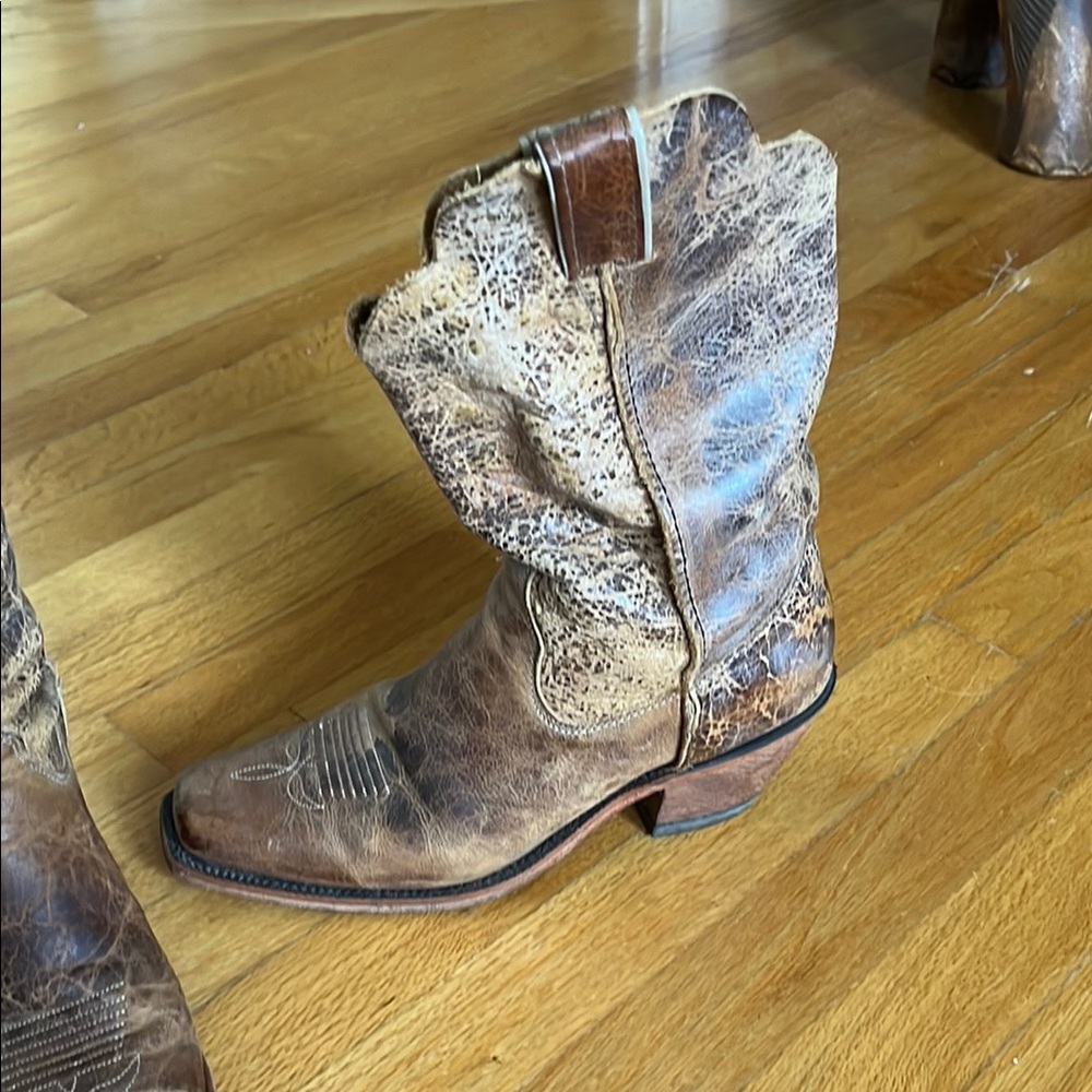 Justin Boots Brown Heeled Boots - Picture 6 of 6